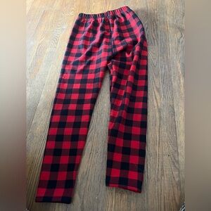 3 pairs of pyjama pants,